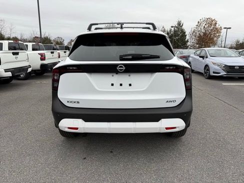 New 2026 Nissan Kicks SV w/ Cold Weather Package image 6
