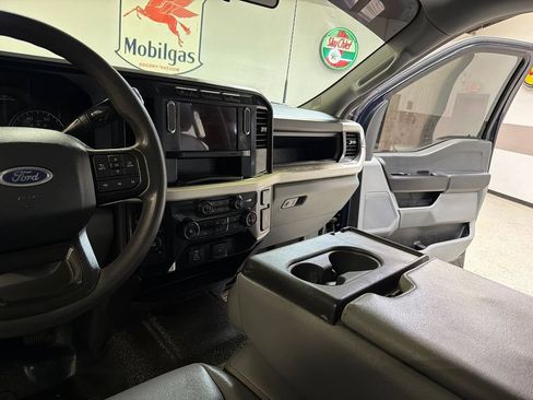 Used 2023 Ford F350 XL w/ 360-Degree Camera Package AWD/4WD image 27