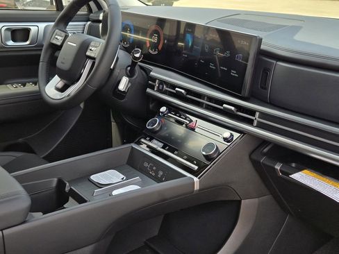 New 2026 Hyundai Santa Fe SEL w/ Tow & Go Package FWD image 8