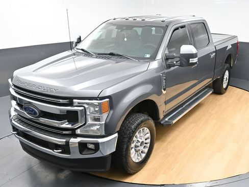 Used 2021 Ford F350 XLT w/ XLT Premium Package AWD/4WD image 4