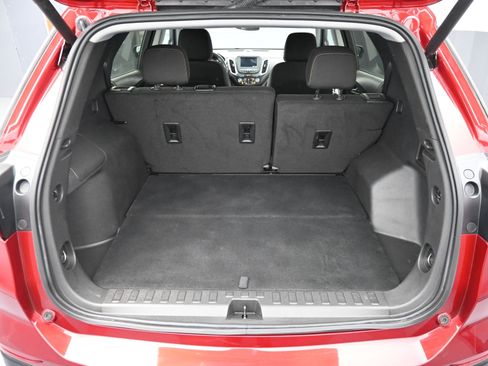 Used 2023 Chevrolet Equinox LT image 28