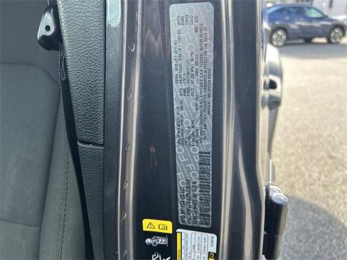 Used 2023 Jeep Gladiator Sport image 32