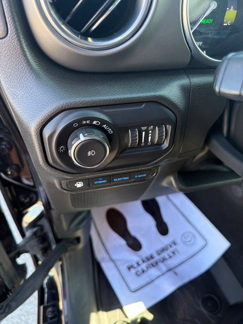 Used 2022 Jeep Wrangler Unlimited Rubicon 4xe w/ Safety Group AWD/4WD image 18