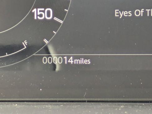 New 2026 Land Rover Discovery Limited Edition image 11