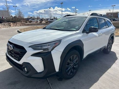 Used 2025 Subaru Outback Onyx Edition image 3