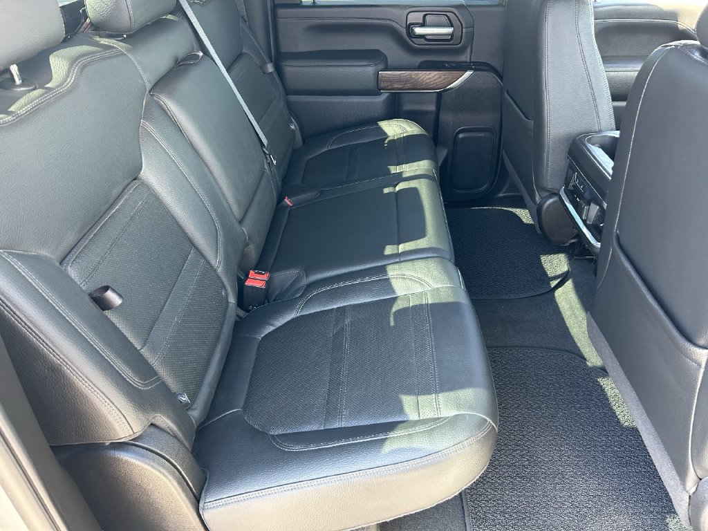 Used 2021 GMC Sierra 3500 Denali w/ Technology Package AWD/4WD image 13