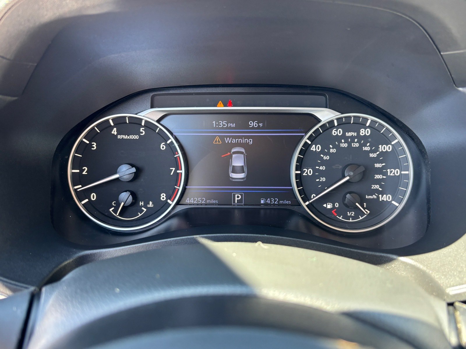 Used 2025 Nissan Altima 2.5 SV FWD image 13