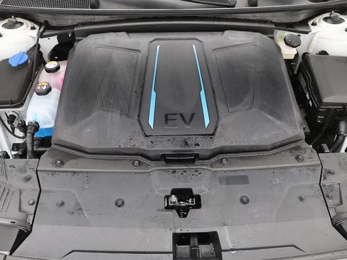 Used 2023 Hyundai Ioniq 5 SEL image 27