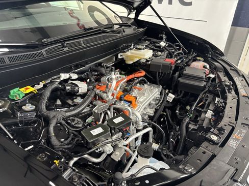 New 2025 Chevrolet Blazer EV LT image 3