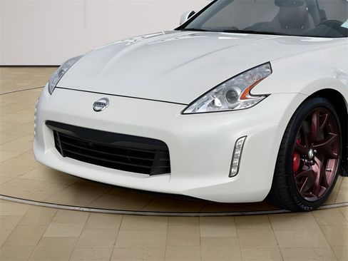 Used 2017 Nissan 370Z Touring Sport image 37