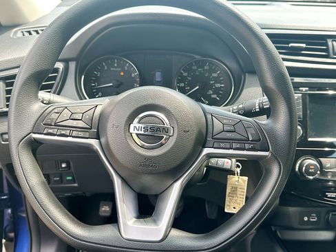 Used 2018 Nissan Rogue S AWD/4WD image 17