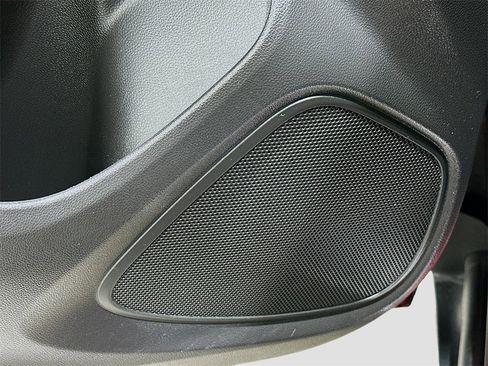 Used 2023 Buick Encore GX Select w/ Safety Package II image 18