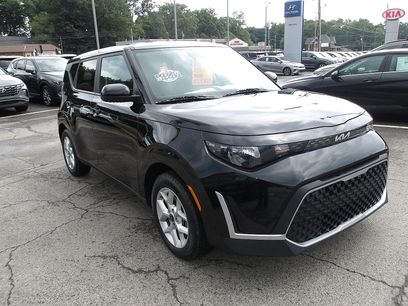 Used 2023 Kia Soul LX w/ Option Group 015