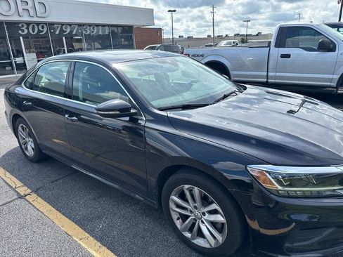 Used 2020 Volkswagen Passat 2.0T SE w/ Sunroof Package FWD image 2