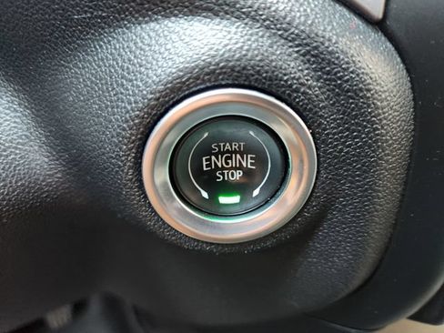 Used 2023 Chevrolet Silverado 1500 Custom AWD/4WD image 8