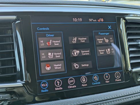 Used 2018 Chrysler Pacifica Limited w/ Advanced Safetytec Group image 32