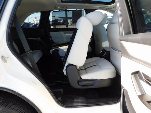 Used 2024 MAZDA CX-90 Plug-In Hybrid w/ Premium Plus image 32