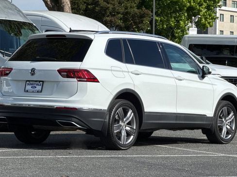 Used 2020 Volkswagen Tiguan SEL FWD image 4