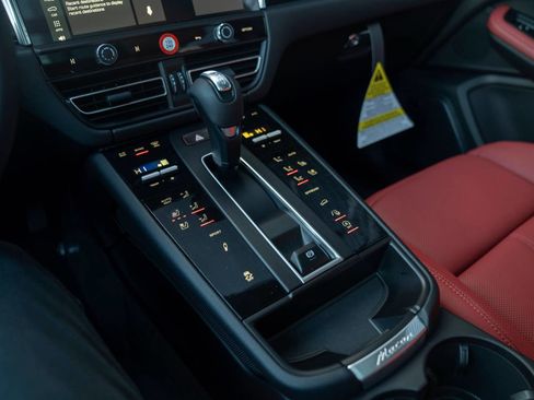 New 2026 Porsche Macan S image 20