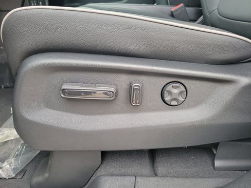 New 2026 Honda Odyssey Touring image 18