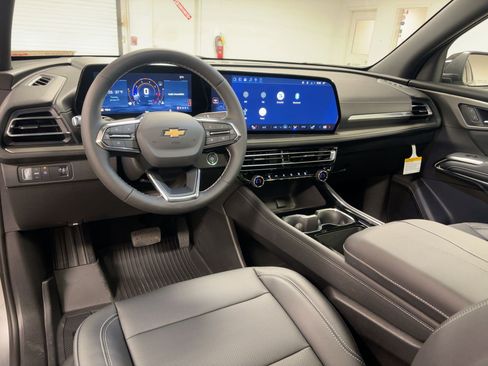 New 2026 Chevrolet Traverse LT w/ Sun and Wheel Package image 28