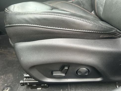 Used 2022 Jeep Compass Limited image 16