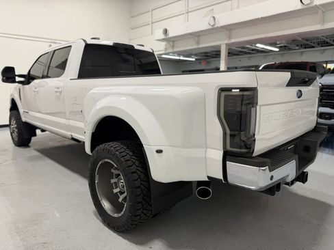 Used 2020 Ford F350 Lariat w/ Lariat Ultimate Package image 15