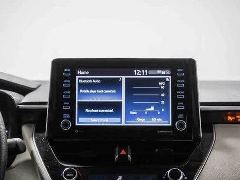 Used 2021 Toyota Corolla LE image 14