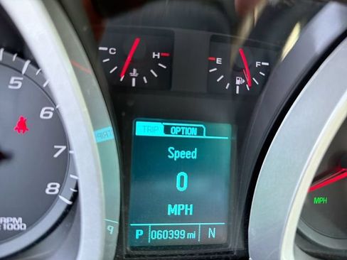 Used 2016 Chevrolet Equinox LTZ w/ Enhanced Convenience Package FWD image 18