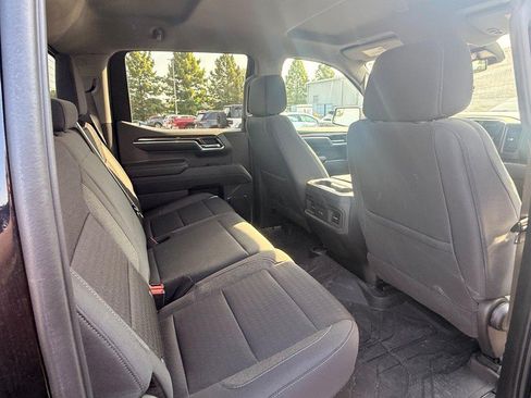 Used 2024 Chevrolet Silverado 1500 RST w/ Redline Edition AWD/4WD image 9