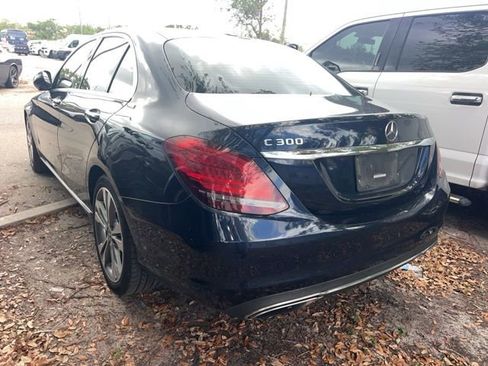 Used 2019 Mercedes-Benz C 300 Sedan image 5