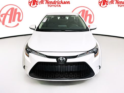 Used 2021 Toyota Corolla LE FWD image 8