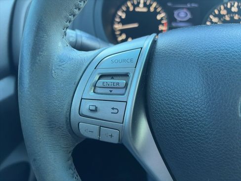 Used 2015 Nissan Altima 2.5 SV w/ Convenience Package image 20