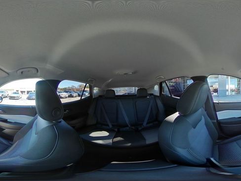 Used 2025 Chevrolet Trax LT image 41