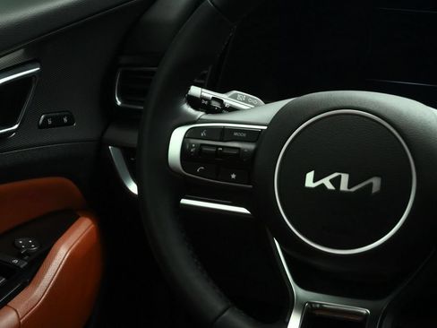 Certified 2025 Kia Sportage SX AWD/4WD image 42