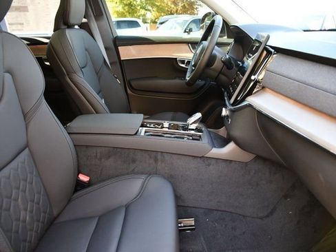 New 2026 Volvo XC90 B6 Plus w/ Protection Package Premier AWD/4WD image 30