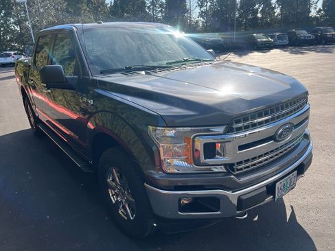 Used 2018 Ford F150 XLT w/ Equipment Group 302A Luxury image 4