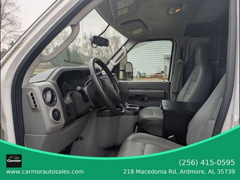 Used 2014 Ford E-150 and Econoline 150 w/ Power Group image 5