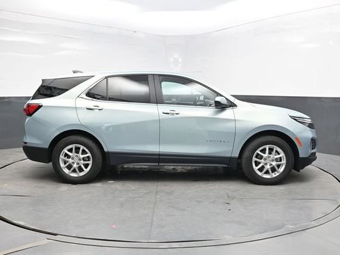 Used 2022 Chevrolet Equinox LT AWD/4WD image 8