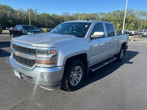 Used 2018 Chevrolet Silverado 1500 LT w/ All Star Edition AWD/4WD image 3