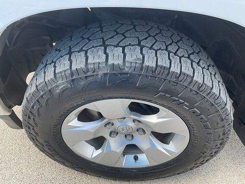 Used 2021 RAM 1500 Big Horn image 24