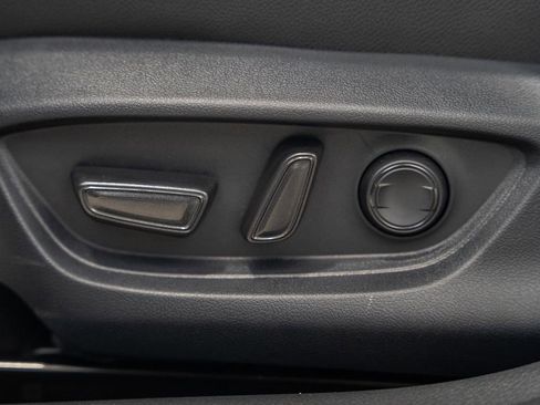New 2026 Toyota Camry SE FWD image 34