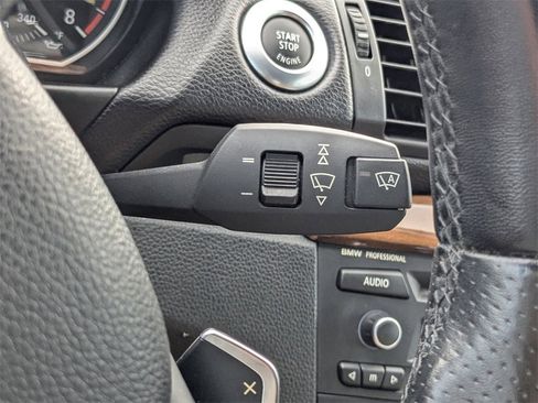 Used 2013 BMW 135i Convertible image 30