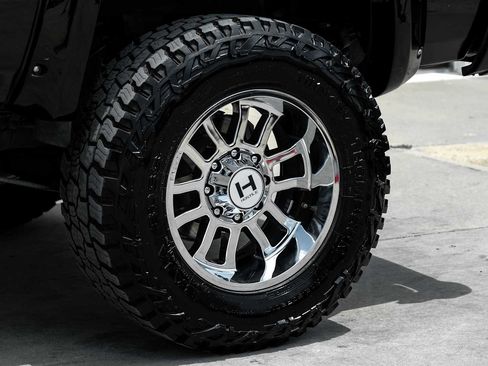 Used 2019 GMC Sierra 2500 SLT w/ Duramax Plus Package AWD/4WD image 48