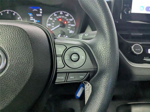 Used 2023 Toyota Corolla LE image 14