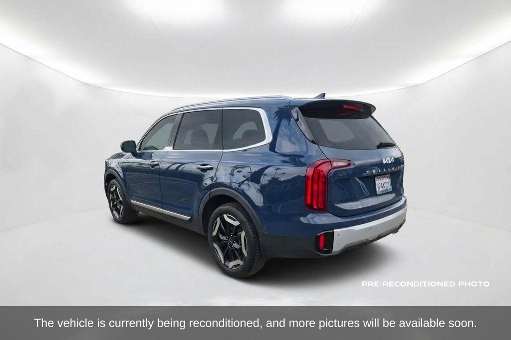 Used 2024 Kia Telluride S w/ S Sunroof Package FWD image 8