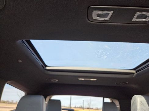 Used 2023 Buick Enclave Premium w/ Experience Buick Package image 39