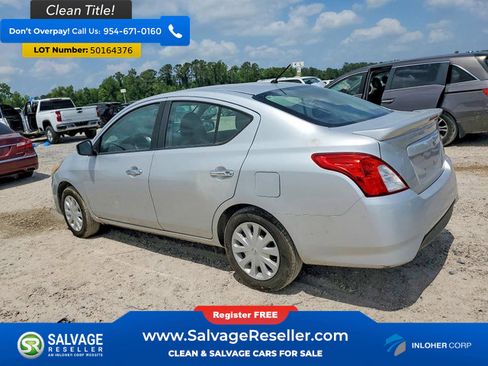Used 2018 Nissan Versa SV FWD image 3