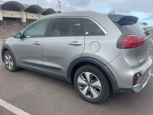 Used 2022 Kia Niro LX FWD image 8