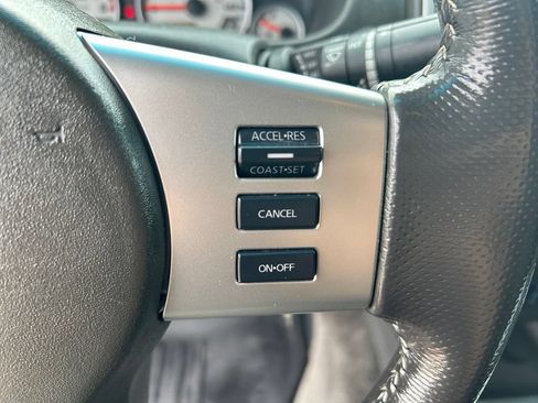 Used 2018 Nissan Frontier PRO-4X AWD/4WD image 11